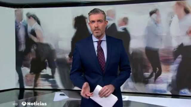 Ángel Carreira el presentador de informativos de más éxito este verano. (Foto: Antena 3)