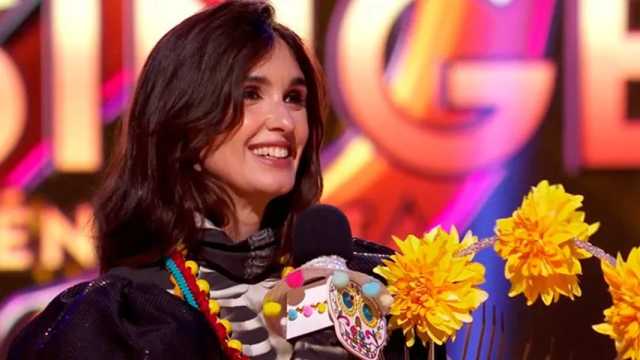 Paz Vega se escondía bajo la máscara de Catrina. (Foto: Antena 3)