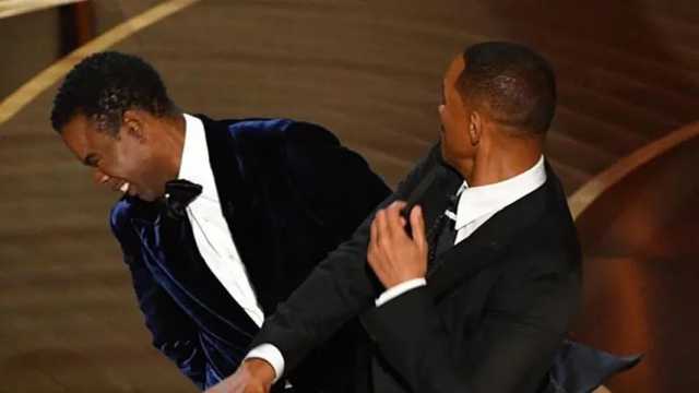 El tremendo bofetón de Will Smith a Chris Rock en los Oscars.  (Foto: YouTube)